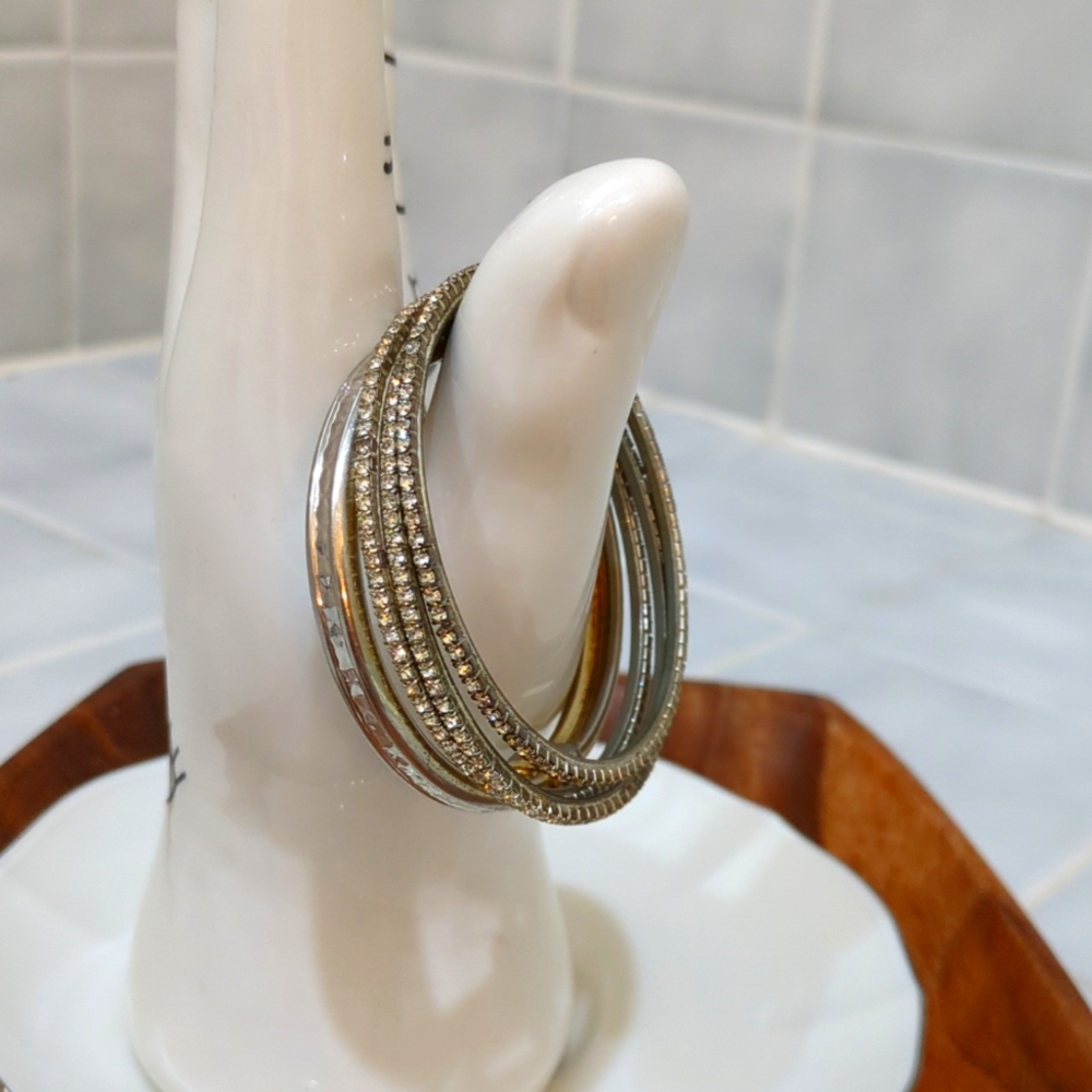 Stackable brackets